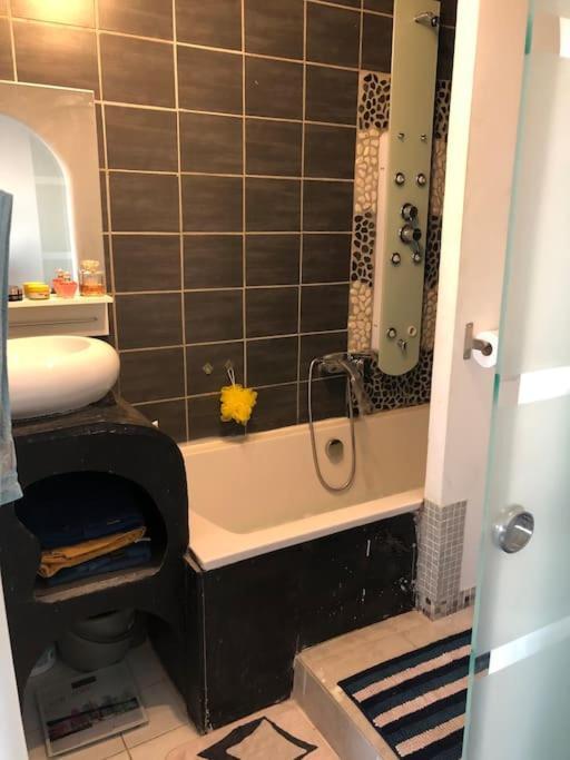 Carnon Plage : Bel Appartement Bien Citue Mauguio Extérieur photo